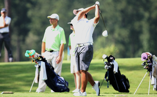 Sophomore Motin Yeung finished just three strokes off the lead after posting a three-under-par total of 141 Monday.