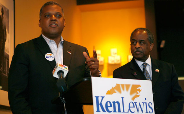 Kenneth Lewis, Trinity ‘83, accepts an endorsement from Durham Mayor Bill Bell for the Democratic Party’s U.S. Senate nomination. Bell announced his support for Lewis, a Durham attorney, at Beyu Caffe Monday.
