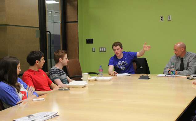 DUSDAC discussed how to move forward with lunchtime food trucks at their meeting Monday.